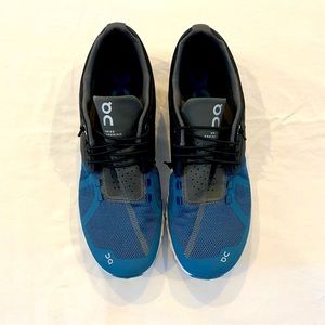 ON Cloud Men’s Running Shoes